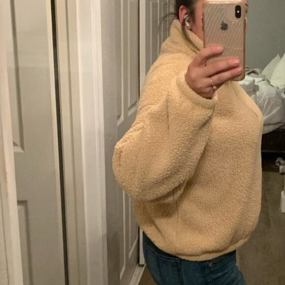 H&M Cozy Oatmeal Zipper Sherpa Pullover Sweater - Picture 6 of 6